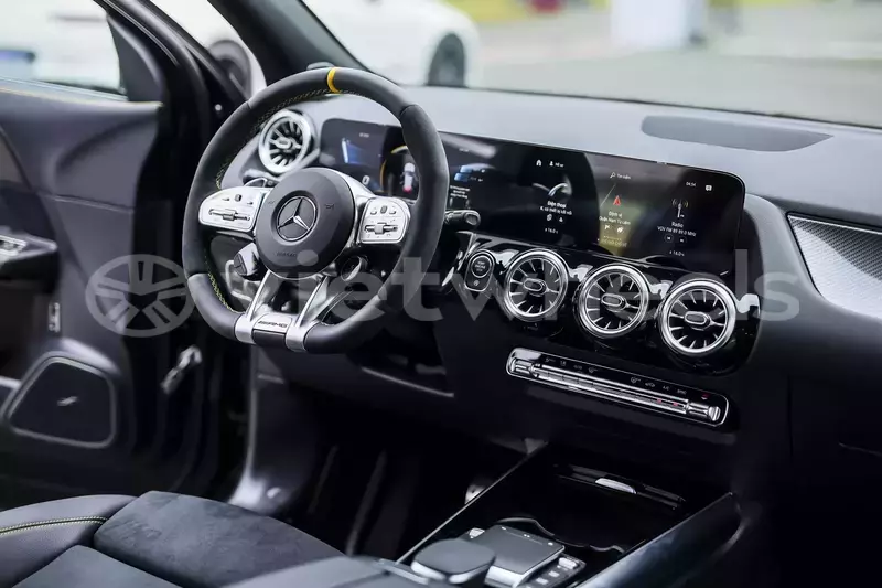 Big with watermark mercedes gla khanh hoa nha trang 46508