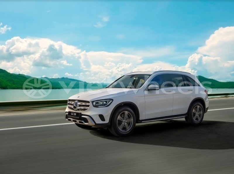 Big with watermark mercedes glc 200 khanh hoa nha trang 46512