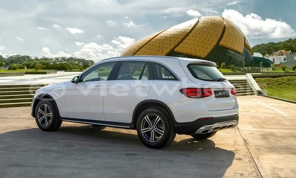 Mua Nhập khẩu Mercedes GLC 200 Xe ô tô Mua Nhập khẩu Mercedes GLC 200 Xe ô tô