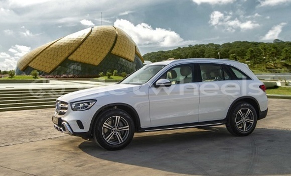 Mua Nhập khẩu Mercedes GLC 200 Xe ô tô Mua Nhập khẩu Mercedes GLC 200 Xe ô tô