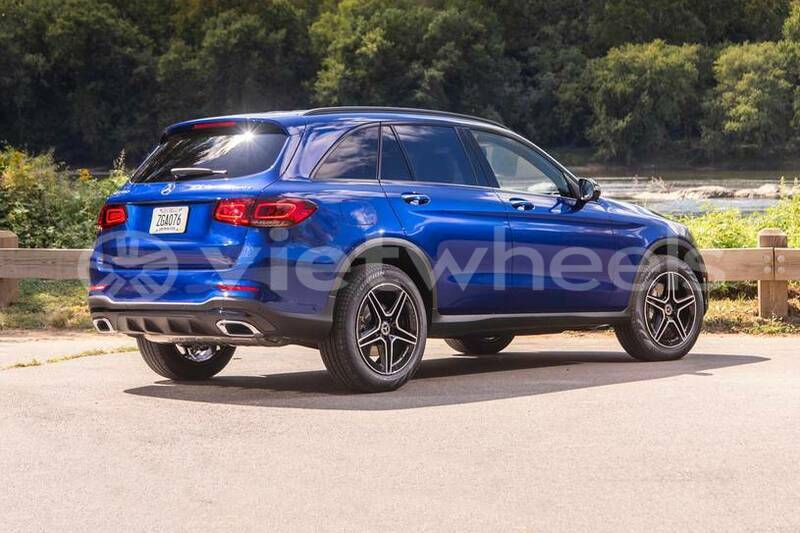 Big with watermark mercedes glc khanh hoa nha trang 46514