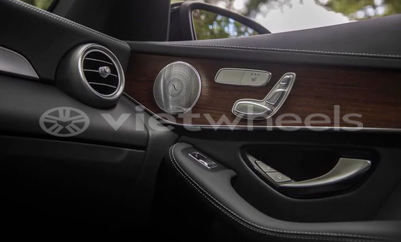 Mua Nhập khẩu Mercedes GLC Xe ô tô Mua Nhập khẩu Mercedes GLC Xe ô tô