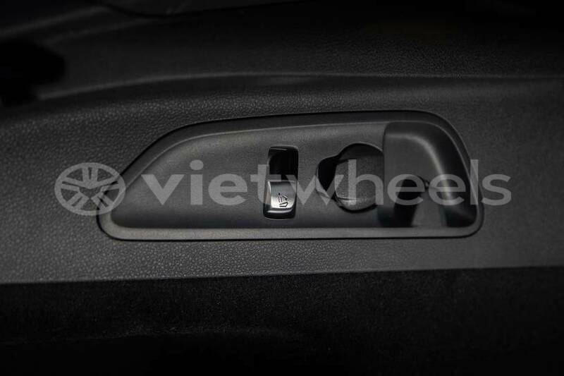 Big with watermark mercedes glc khanh hoa nha trang 46514