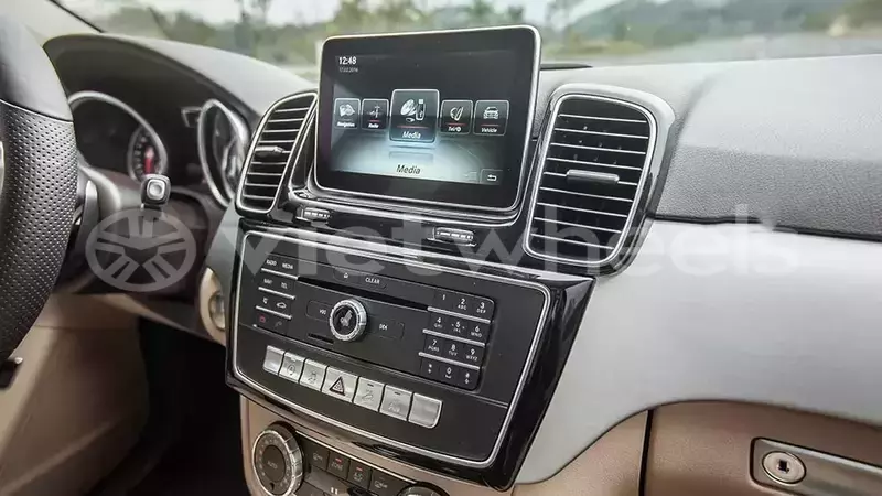 Big with watermark mercedes gle khanh hoa nha trang 46516