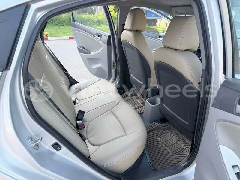 Big with watermark hyundai accent hung yen a sao 46528