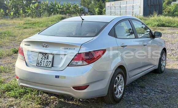 Mua Đã sử dụng Hyundai Accent Xe ô tô Mua Đã sử dụng Hyundai Accent Xe ô tô