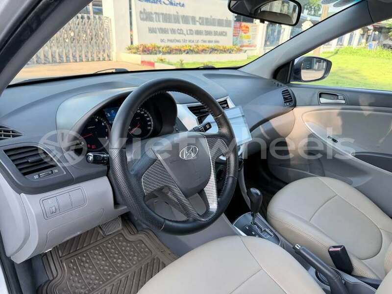 Big with watermark hyundai accent hung yen a sao 46528