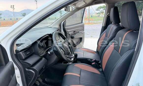 Mua Đã sử dụng Suzuki Ertiga Xe ô tô Mua Đã sử dụng Suzuki Ertiga Xe ô tô