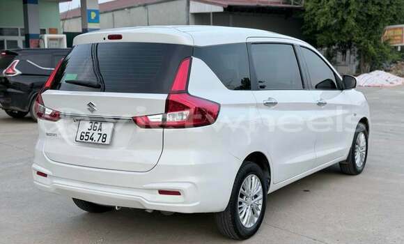 Mua Đã sử dụng Suzuki Ertiga Xe ô tô Mua Đã sử dụng Suzuki Ertiga Xe ô tô