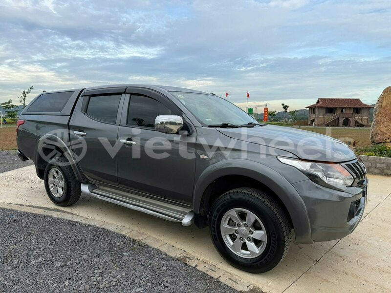 Big with watermark mitsubishi triton hue a luoi 4 46533