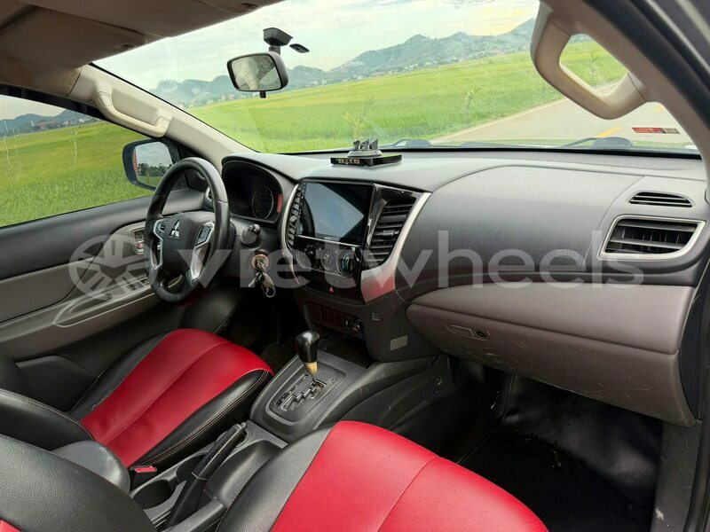 Big with watermark mitsubishi triton hue a luoi 4 46533