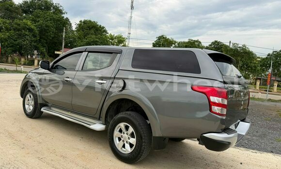 Mua Đã sử dụng Mitsubishi Triton Xe ô tô Mua Đã sử dụng Mitsubishi Triton Xe ô tô