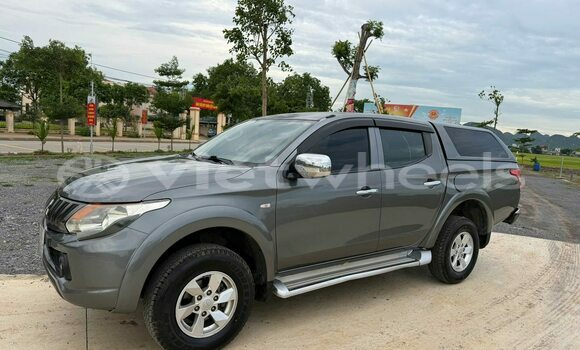 Mua Đã sử dụng Mitsubishi Triton Xe ô tô Mua Đã sử dụng Mitsubishi Triton Xe ô tô