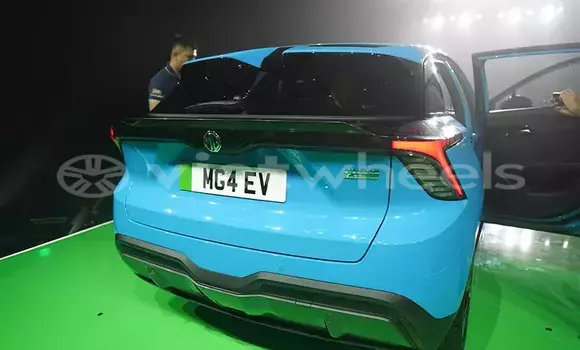 Mua Nhập khẩu MG MG5 Xe ô tô Mua Nhập khẩu MG MG5 Xe ô tô