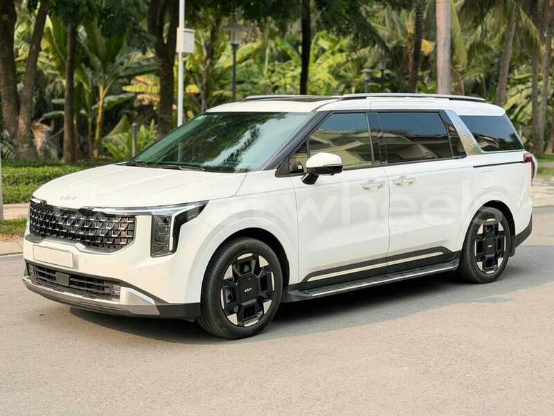 Big with watermark kia carnival hung yen a sao 46563