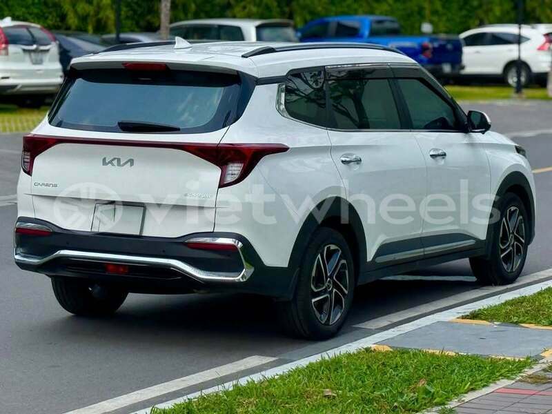 Big with watermark kia carens hue an cuu 46564