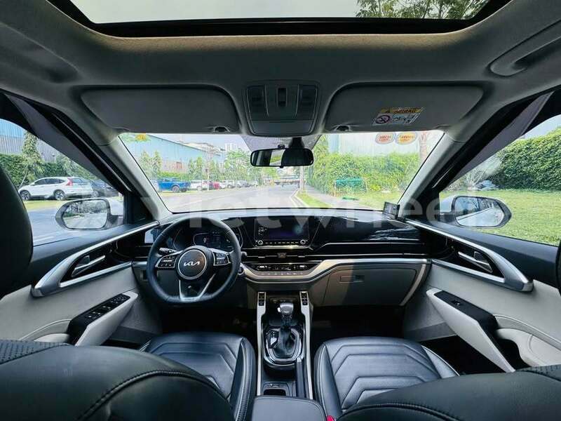 Big with watermark kia carens hue an cuu 46564