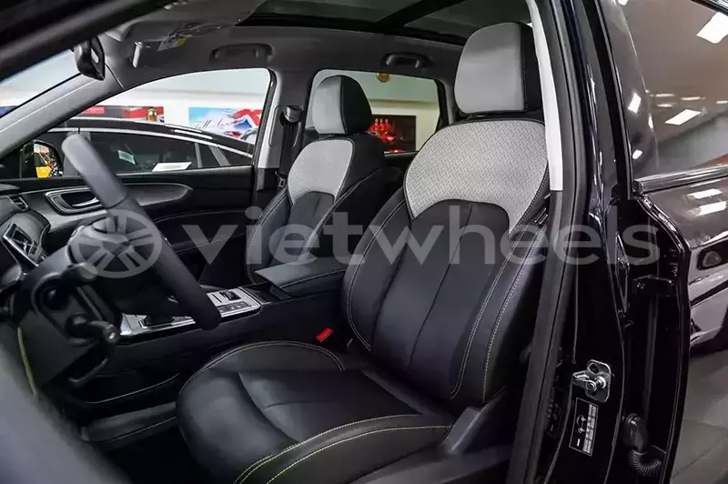 Big with watermark mg rx5 hanoi saigon 46585