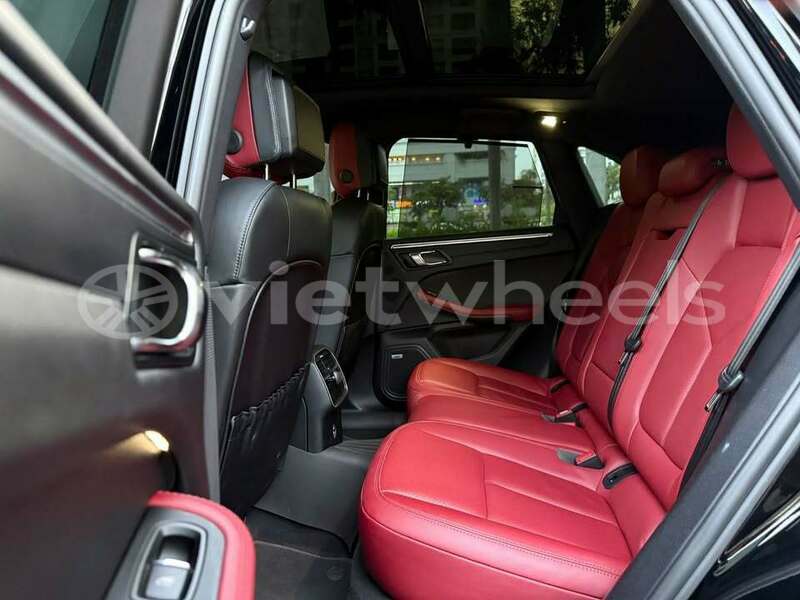 Big with watermark porsche macan ho chi minh 12 46607