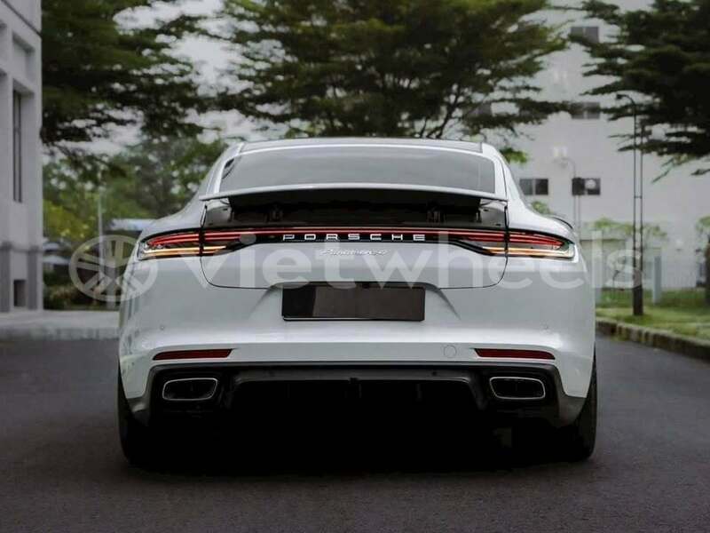 Big with watermark porsche panamera ho chi minh 8 46609