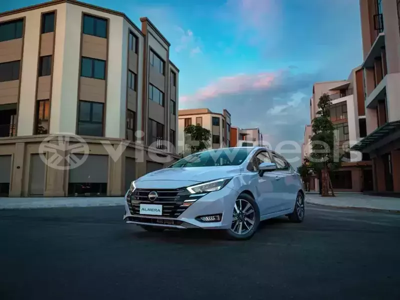 Big with watermark nissan almera hanoi saigon 46614
