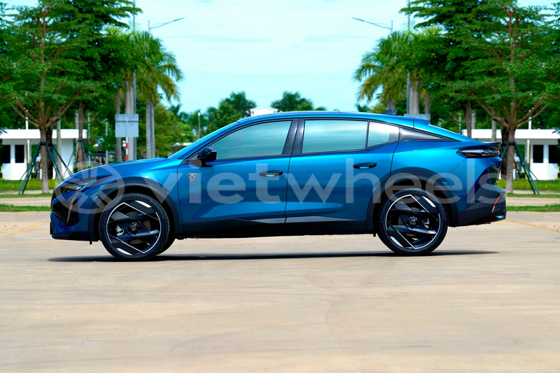 Big with watermark peugeot 408 hanoi saigon 46625