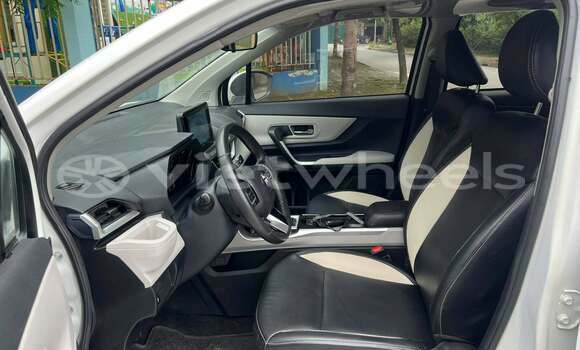 Mua Đã sử dụng Toyota VELOZ Xe ô tô Mua Đã sử dụng Toyota VELOZ Xe ô tô