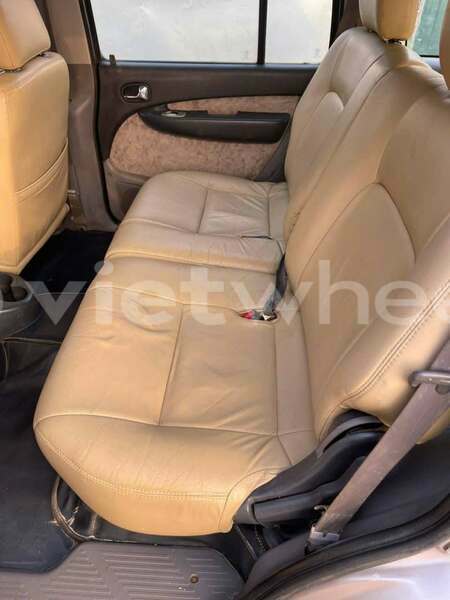 Big with watermark ford everest hung yen a sao 46636
