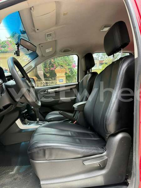 Big with watermark chevrolet colorado vinh long an hoi 46646