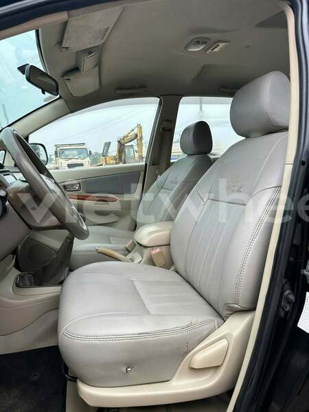 Big with watermark toyota innova vinh long an hiep 46658