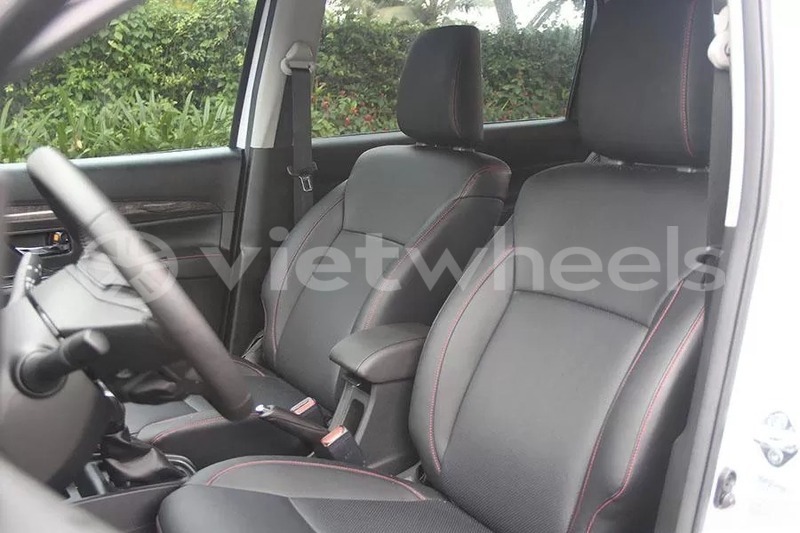 Big with watermark suzuki ertiga hanoi saigon 46665