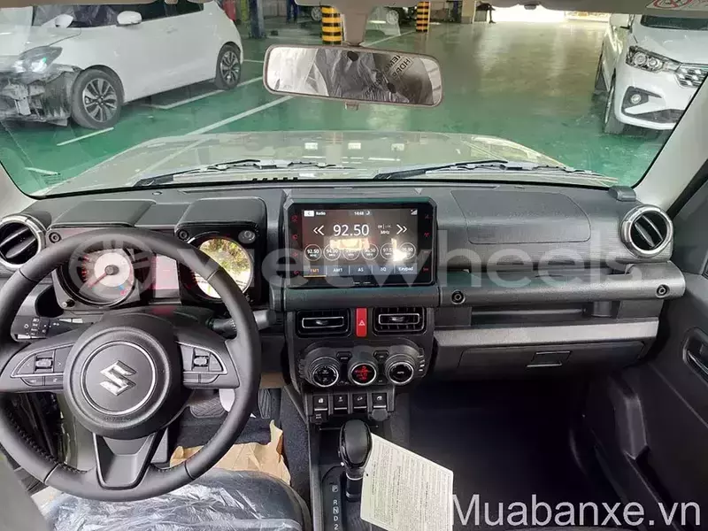 Big with watermark suzuki jimny hanoi saigon 46668