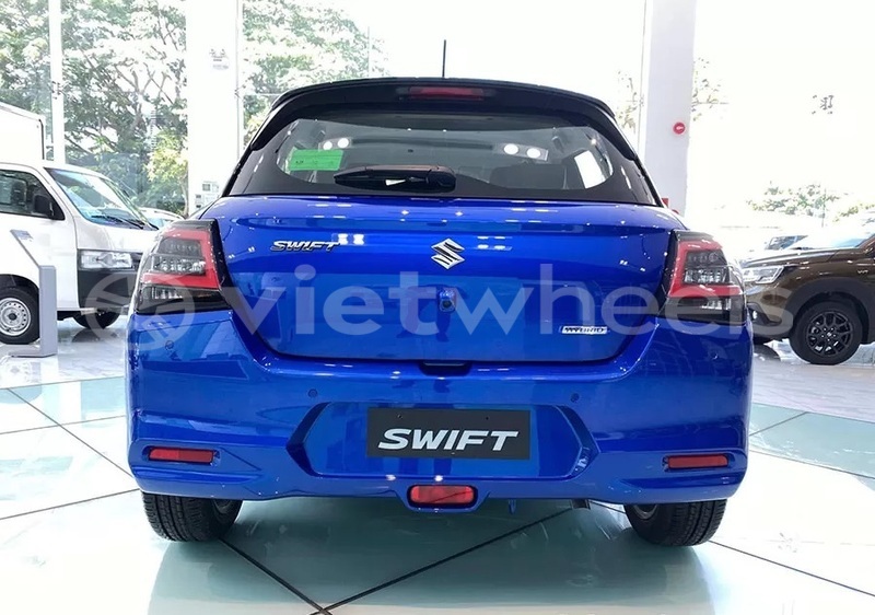 Big with watermark suzuki swift hanoi saigon 46669