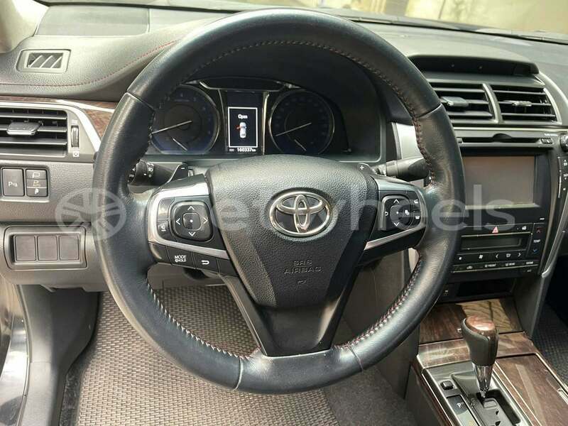 Big with watermark toyota camry can tho an binh 46690