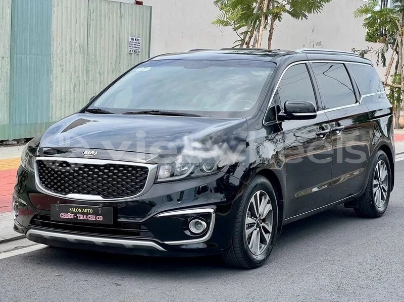 Big with watermark kia sedona hanoi saigon 46719