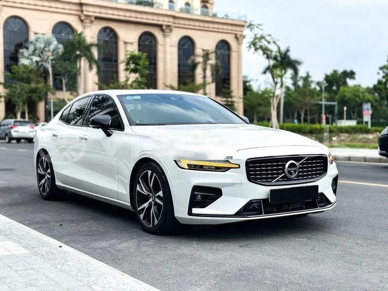 Big with watermark volvo s60 r design hanoi saigon 46721