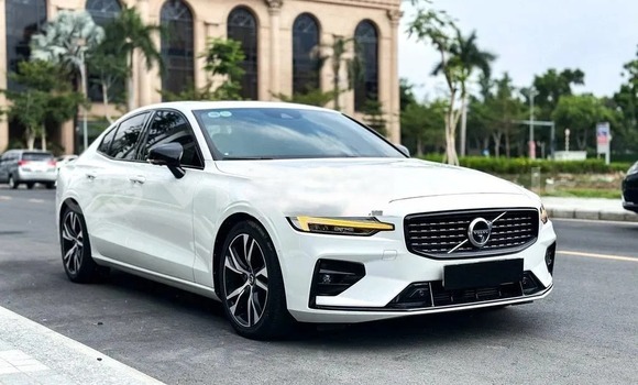 Mua Đã sử dụng Volvo S60 R-DESIGN Xe ô tô Mua Đã sử dụng Volvo S60 R-DESIGN Xe ô tô