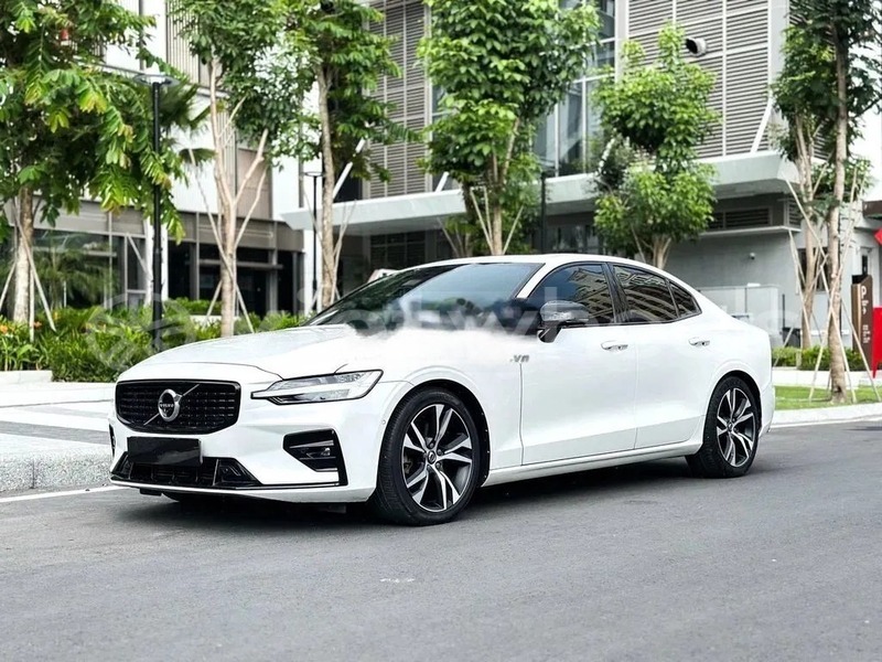 Big with watermark volvo s60 r design hanoi saigon 46721