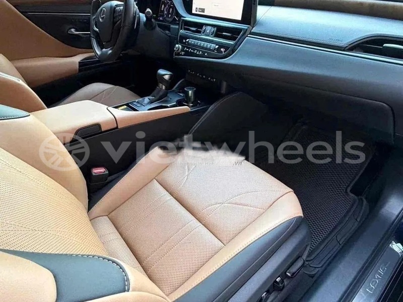 Big with watermark lexus es250 hanoi saigon 46724