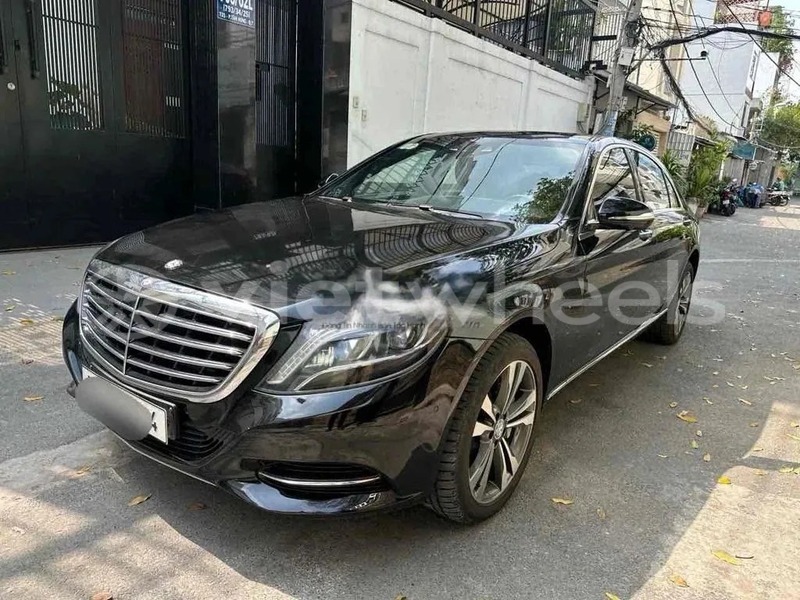 Big with watermark mercedes s500 hanoi saigon 46725
