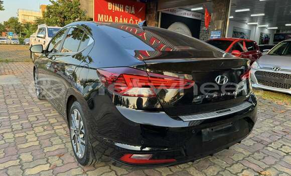 Mua Đã sử dụng Hyundai Elantra Xe ô tô Mua Đã sử dụng Hyundai Elantra Xe ô tô