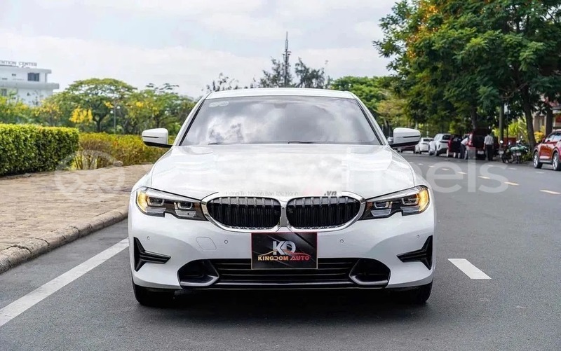 Big with watermark bmw 320i hanoi saigon 46748