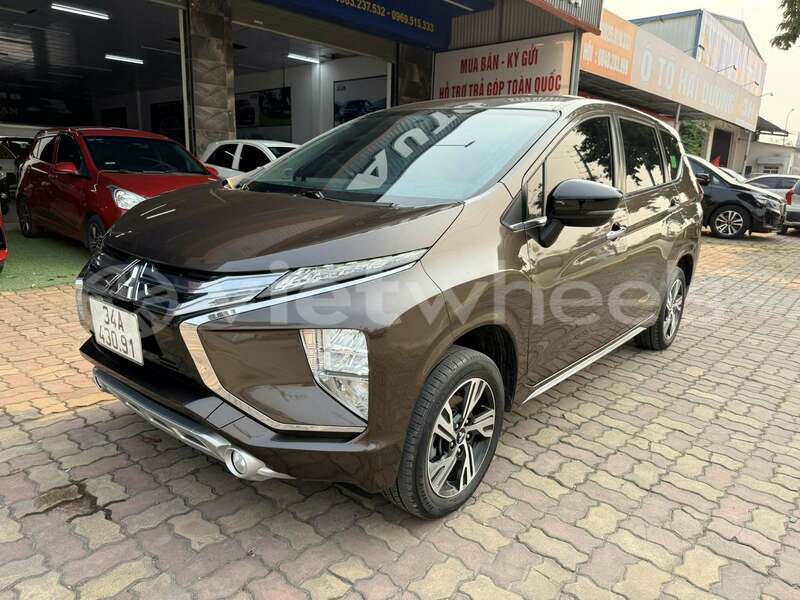 Big with watermark mitsubishi xpander hue a luoi 1 46751