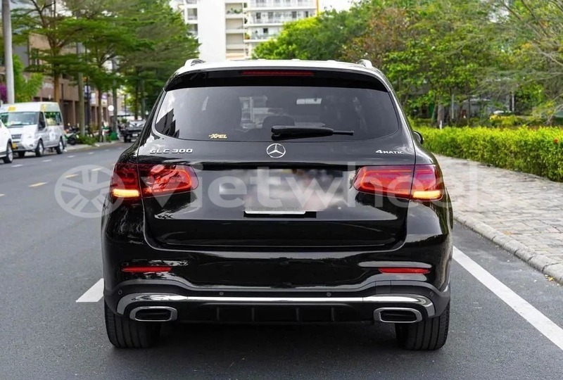 Big with watermark mercedes glc hanoi saigon 46752