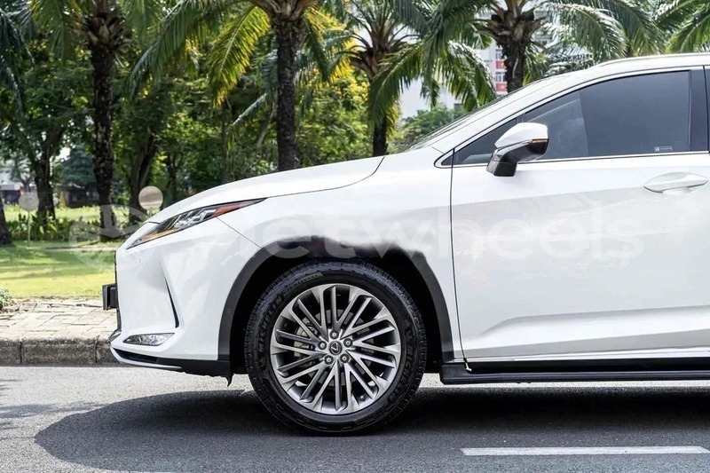 Big with watermark lexus rx hanoi saigon 46755