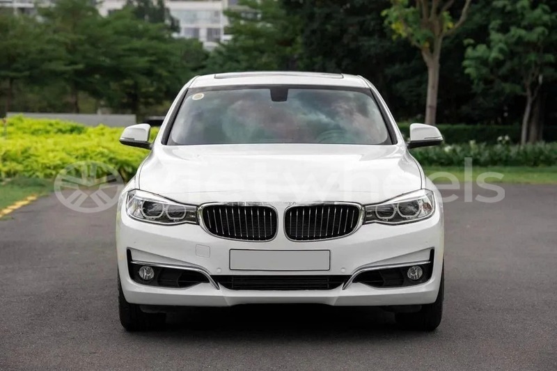 Big with watermark bmw 328i hanoi saigon 46774