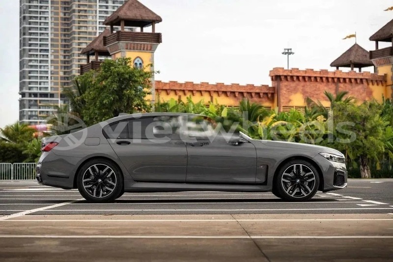 Big with watermark bmw 7 series hanoi saigon 46780