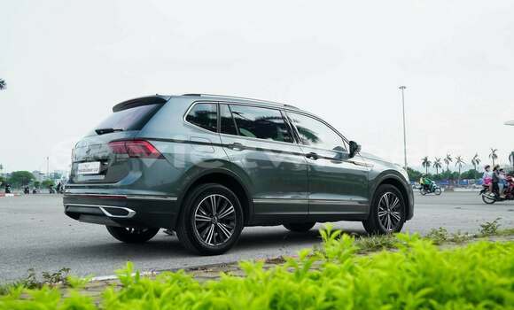 Mua Đã sử dụng Volkwagen TIGUAN Xe ô tô Mua Đã sử dụng Volkwagen TIGUAN Xe ô tô