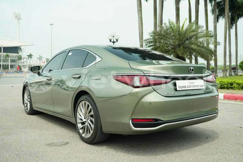 Big with watermark lexus es hue a luoi 4 46788