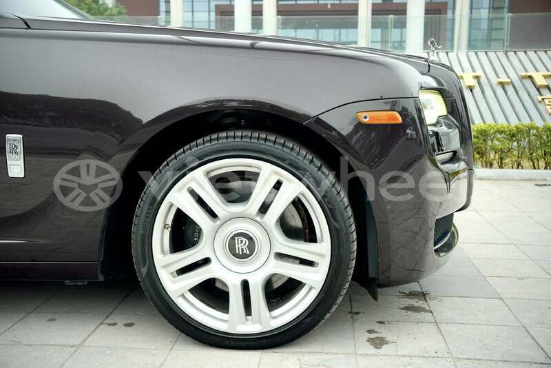 Big with watermark rolls royce ghost ho chi minh 12 46790